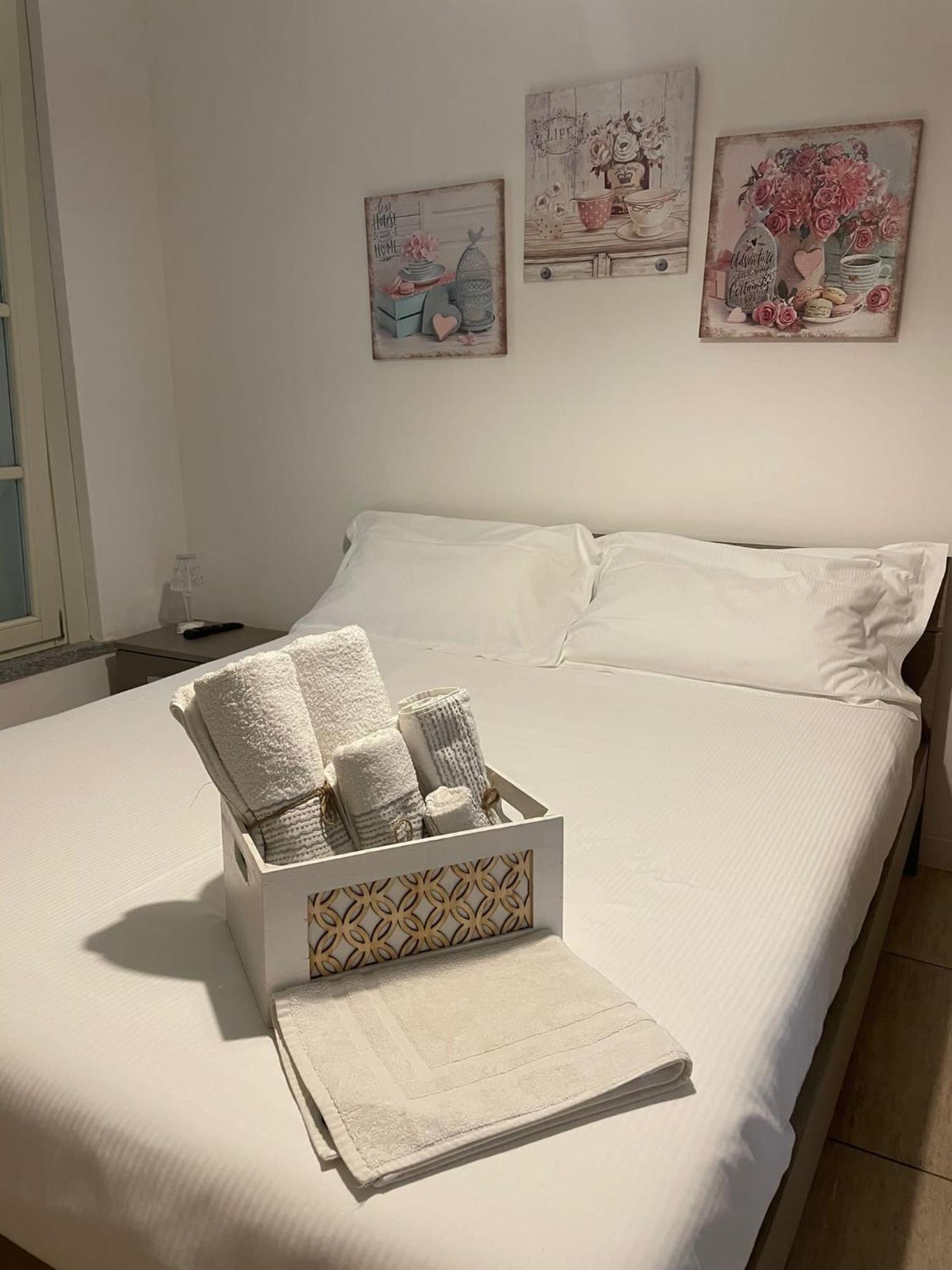 Aury & Ester Casa Vacanze Crema Exterior photo